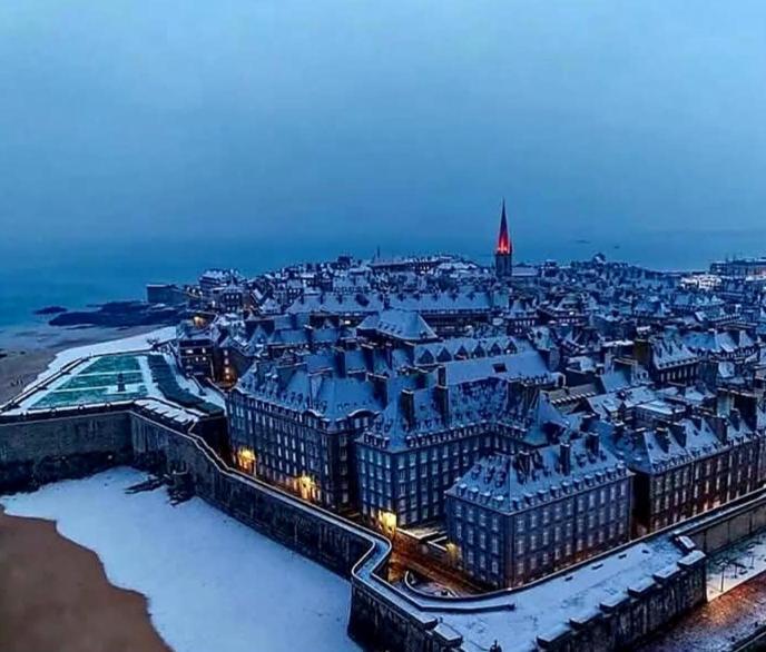 Chambre D'Hotes Avec Petit Dejeuner Compris A Mégrit Exterior foto